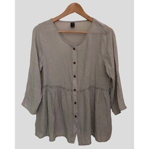 RELISTING SOON: Emery Rose Button Down Ruffled Blouse